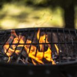 Grill mit Flammen