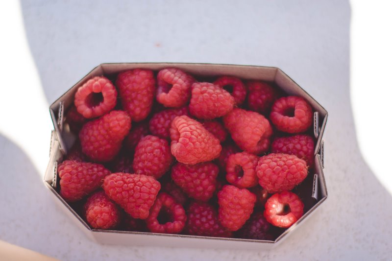 Himbeeren in der Schale